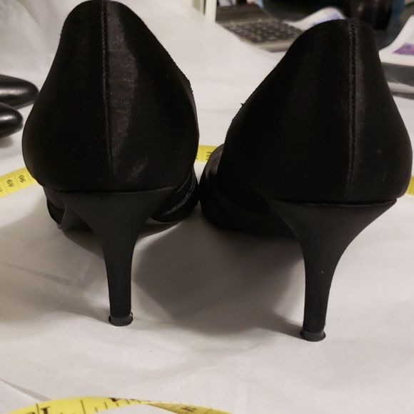 Womens black pumps George size 7. Gently used - Picture 2 of 4